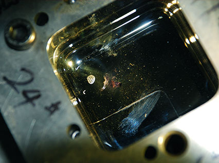 <a href='http://m.wvpwj.com/product/3.htm' class='text_a'>模具激光焊機</a>修復鏡面模具效果